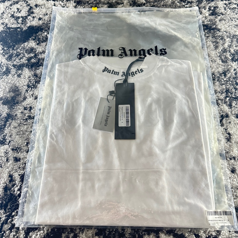 PALM ANGELS OVERSIZED BACK PRINT LOGO TSHIRT AUTHENTIC ALL SIZES ARE AVAILABLE - Picture 8 of 9